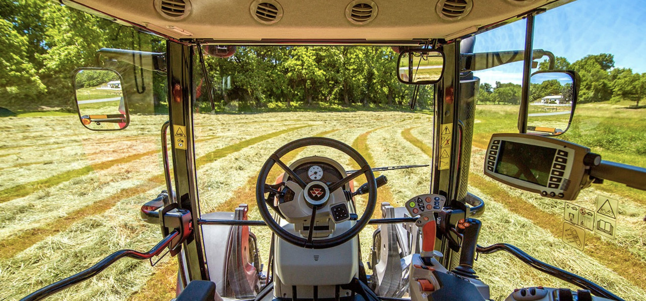 massey-6700s-inside