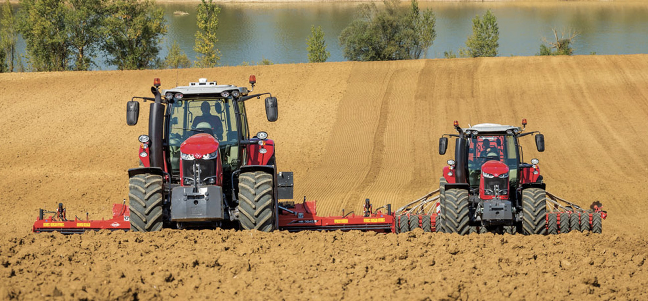 massey-7700s-plowing