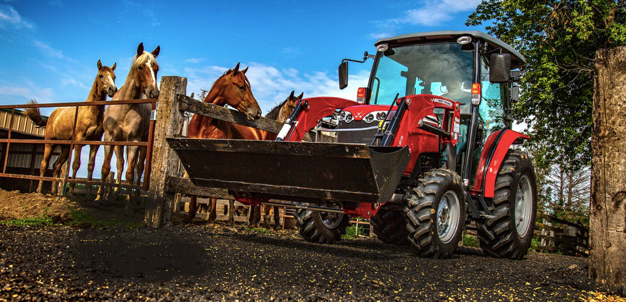 Massey Ferguson 1700M Series Horses